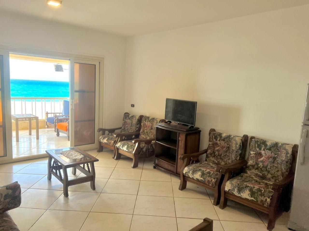 Villa Beachfront Chalet In Green Beach, North Coast El-Alamein Zimmer foto