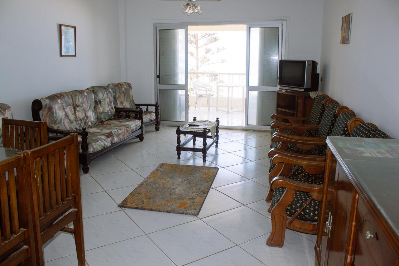 Villa Beachfront Chalet In Green Beach, North Coast El-Alamein Exterior foto